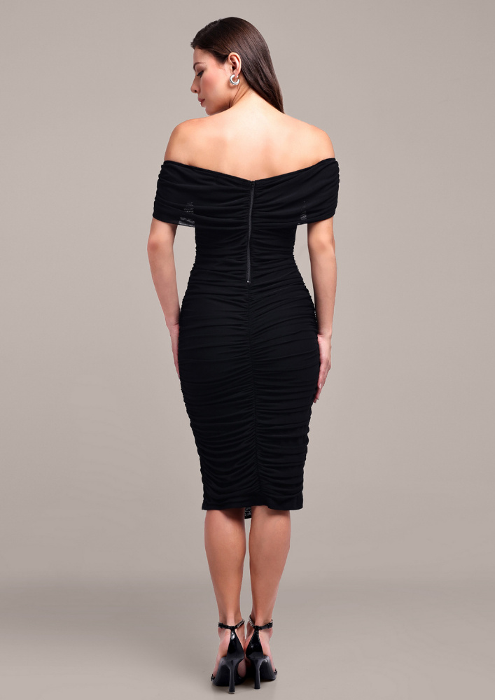 Black Off-Shoulder Body-Hugged Dress with Ruching