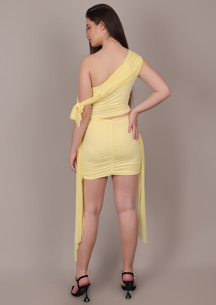 One-Shoulder Yellow Fitted Skirt Set IKI CHIC Private Ltd.