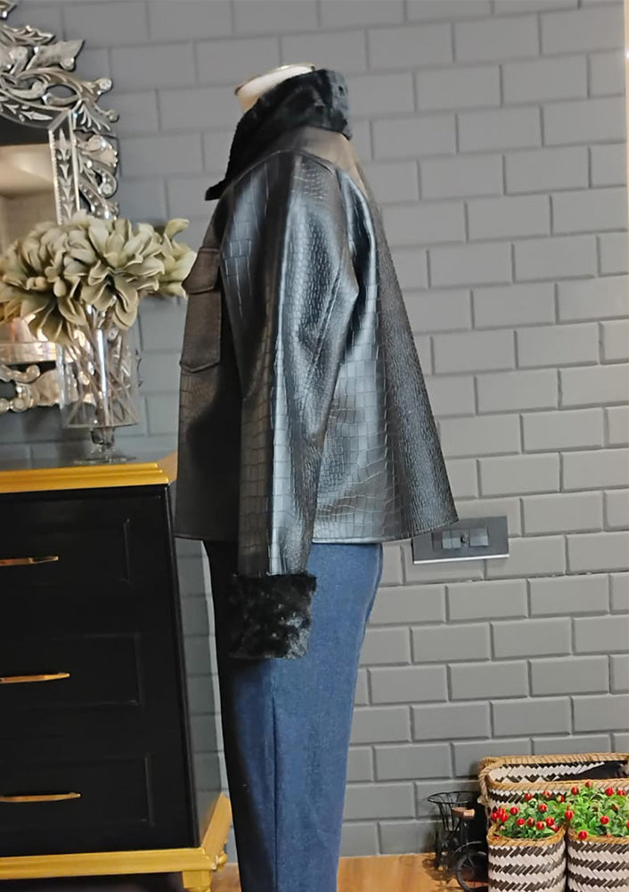 Black Crocodile Leather Jacket With Fur Collars And Detachable Cuffs
