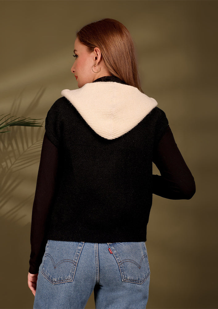 Knitted And Woolen Sleeveless Hoodie
