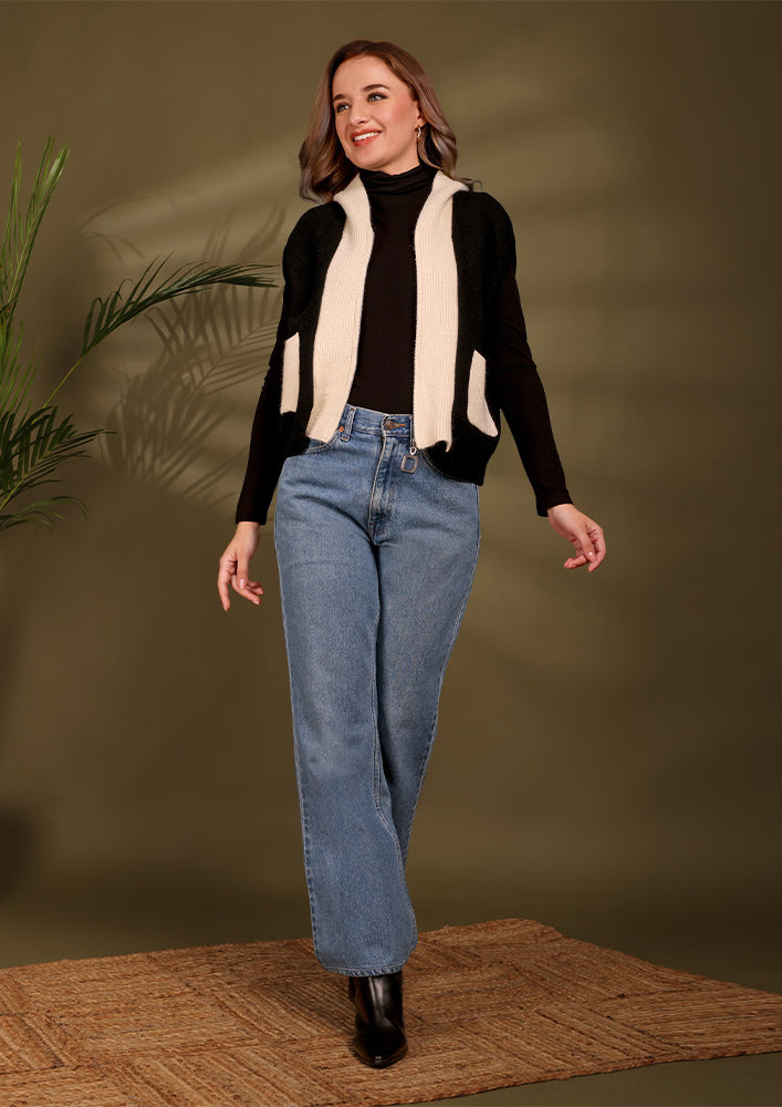 Knitted And Woolen Sleeveless Hoodie