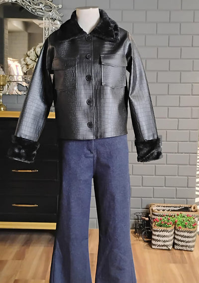Black Crocodile Leather Jacket With Fur Collars And Detachable Cuffs