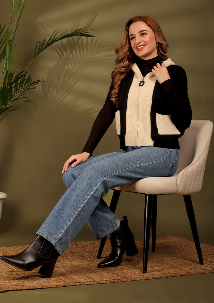 Knitted And Woolen Sleeveless Hoodie